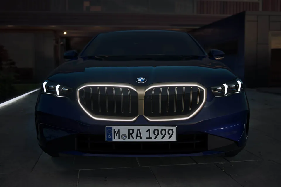 BMW 5 Series Sedan, official image
